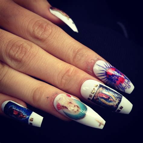 Holland's Mqgic Nails: The Perfect Instagram Trend